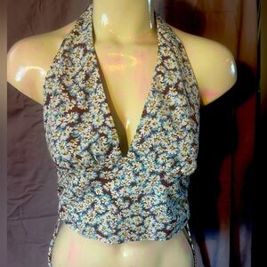 La Hearts Brown Floral Crop Top